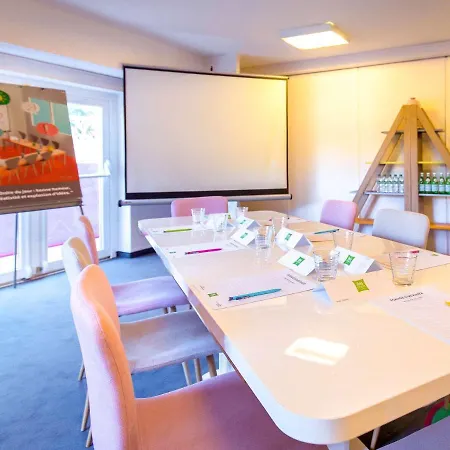 Ibis Styles St Raphael Otel Fréjus